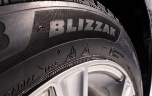بریجستون با یه لاستیک زمستونی جدید اومده: بلیزاک آیسپیک (Blizzak IcePeak)